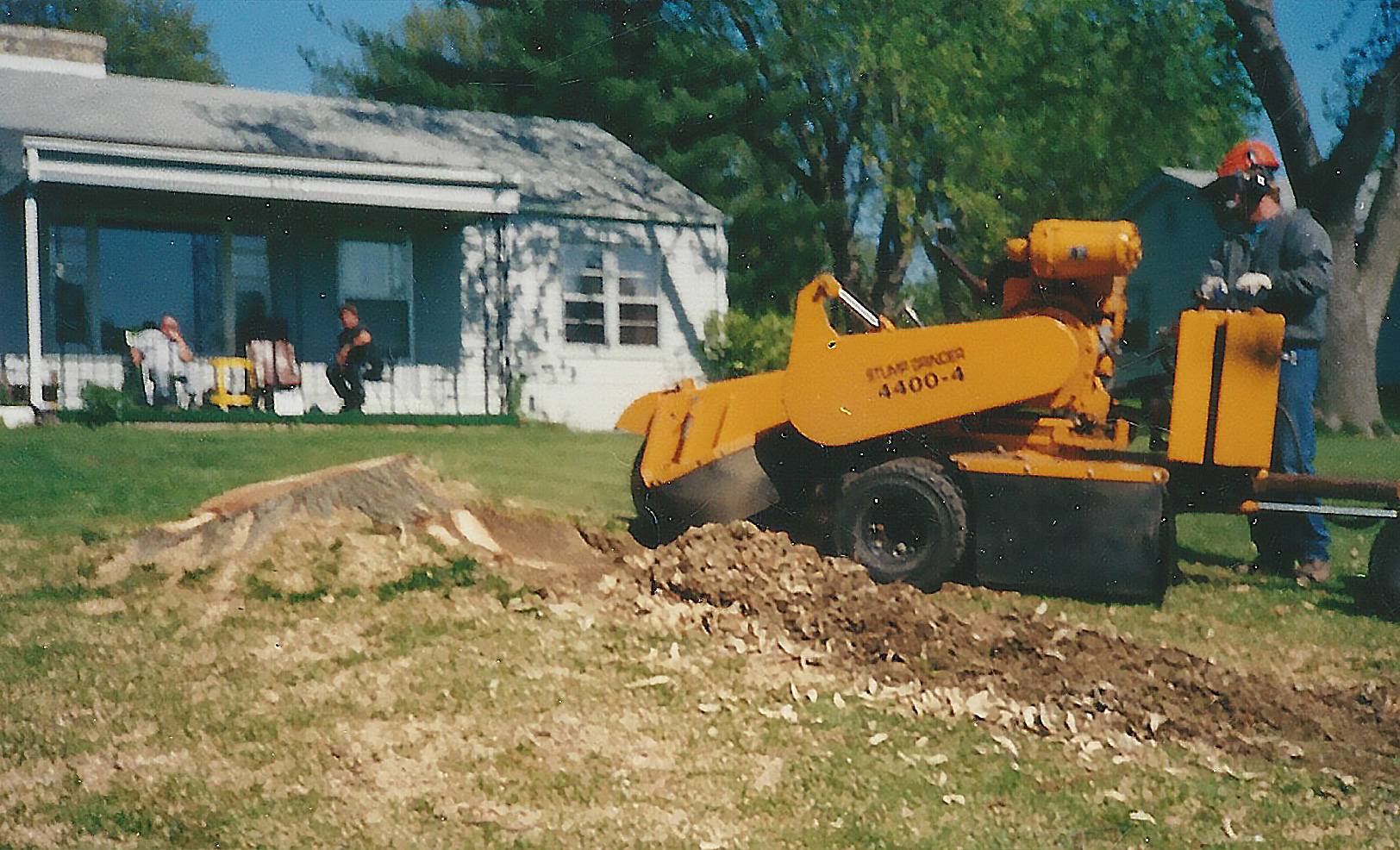 Grinding a large stump